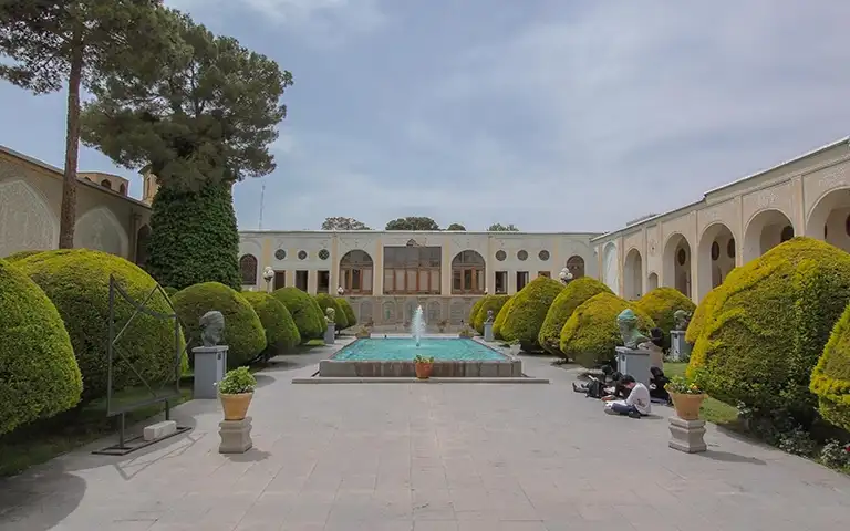  موزه‌های صنایع‌دستی ایران در اصفهان